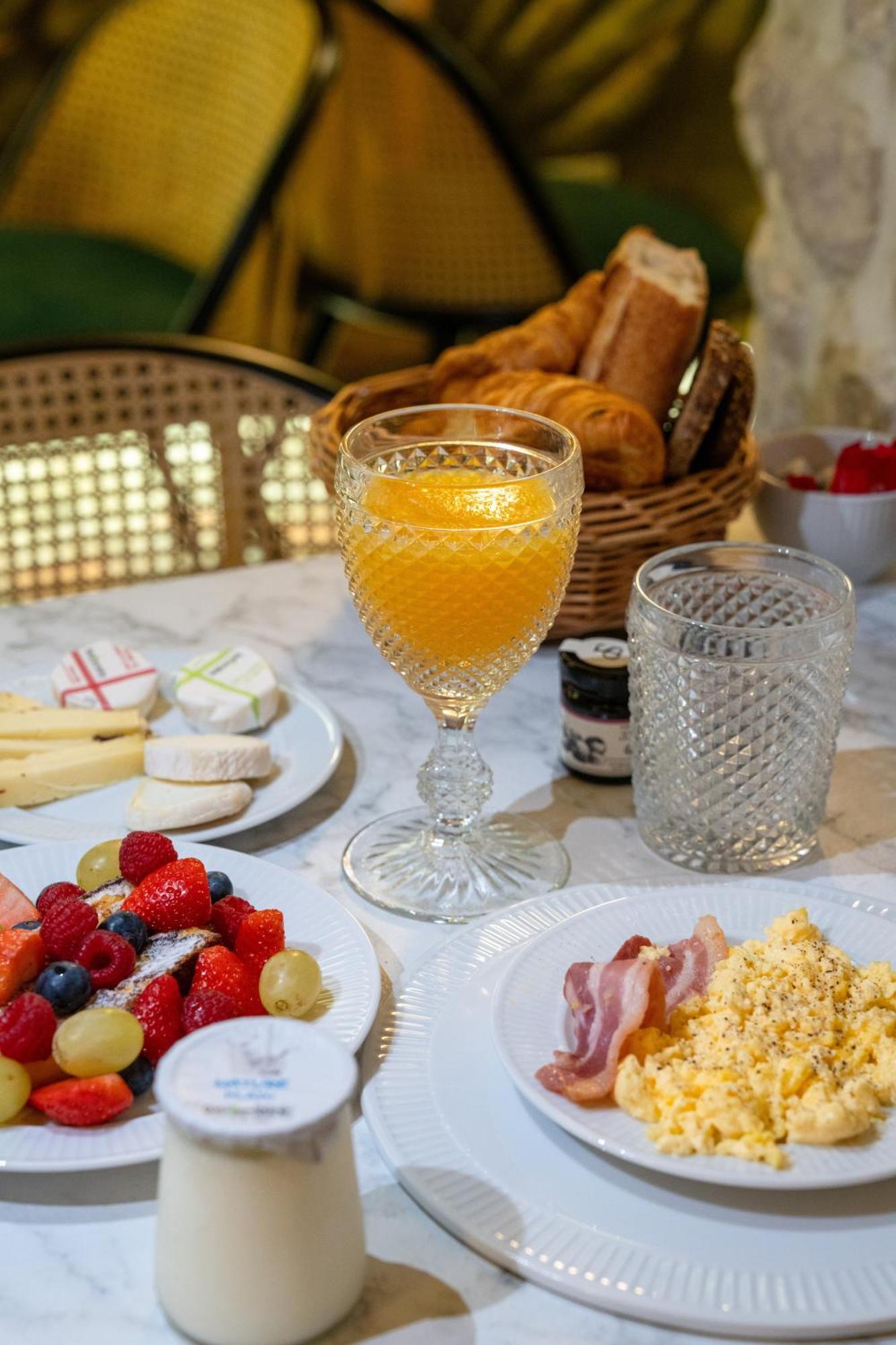 Hotel De Fleurie - Saint-Germain-Des-Pres Paris Eksteriør bilde